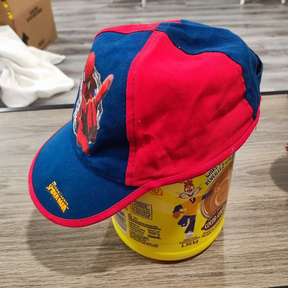 Spider-man hat - Picture 3 of 6